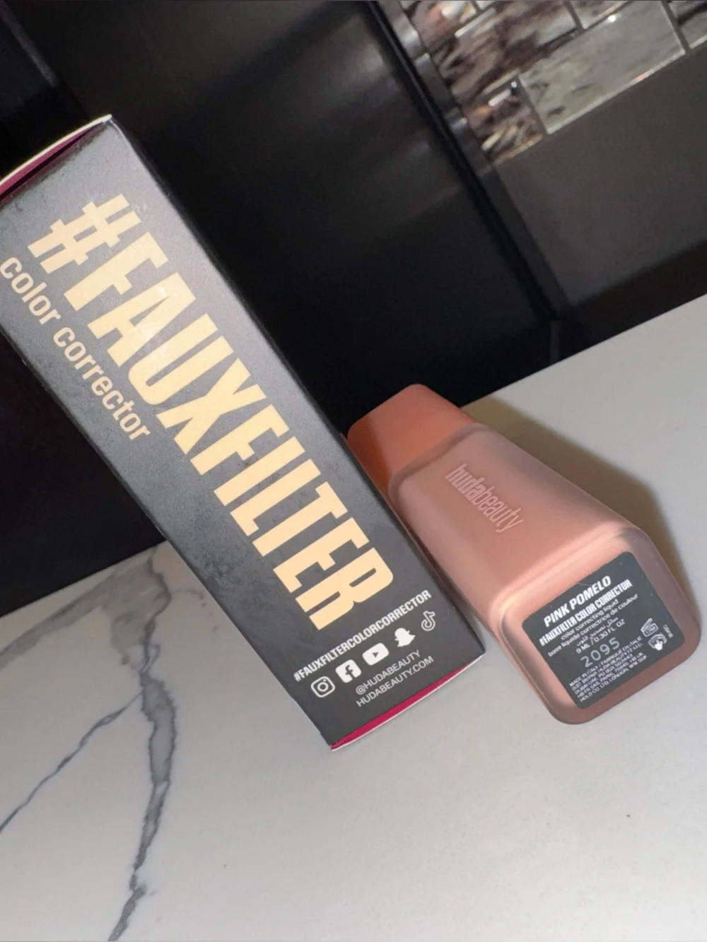 Huda Beauty #FAUXFILTER Under Eye Color Corrector – Pink Pomelo - NEW